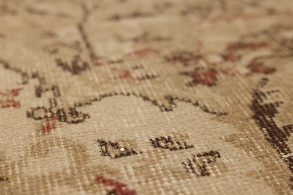 Vintage Isparta Turkish Area Rug 6x10 ft — Beige & Red Floral (No. 59285)