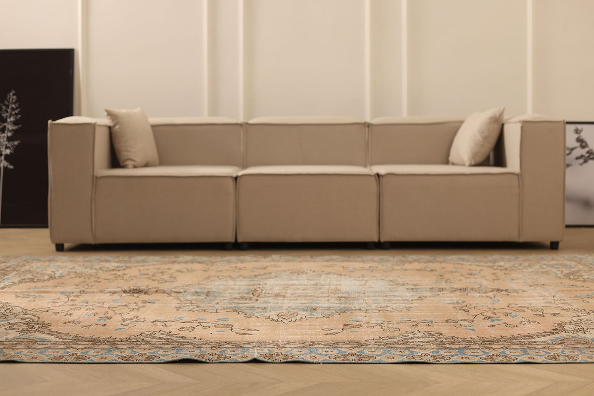 Vintage Isparta Turkish Area Rug 6x10 ft — Beige & Blue Floral