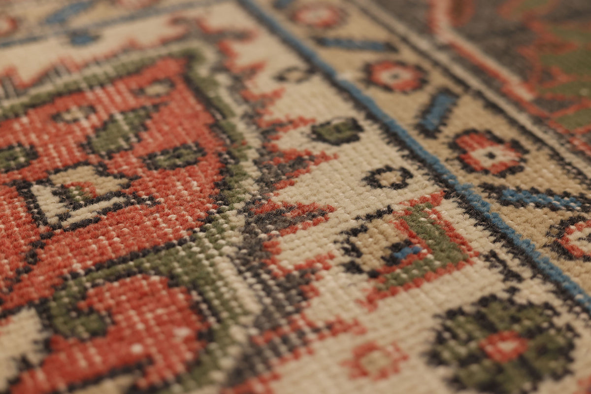 Vintage Isparta Turkish Area Rug 5x9 ft — Red & Beige Floral