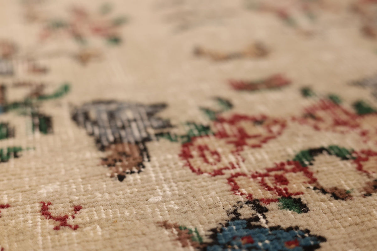 Vintage Isparta Turkish Area Rug 7x9 ft — Beige & Red Floral