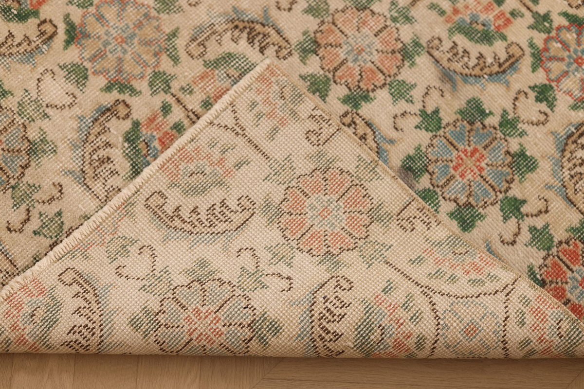 Vintage Isparta Turkish Area Rug 6x10 ft — Beige & Green Floral