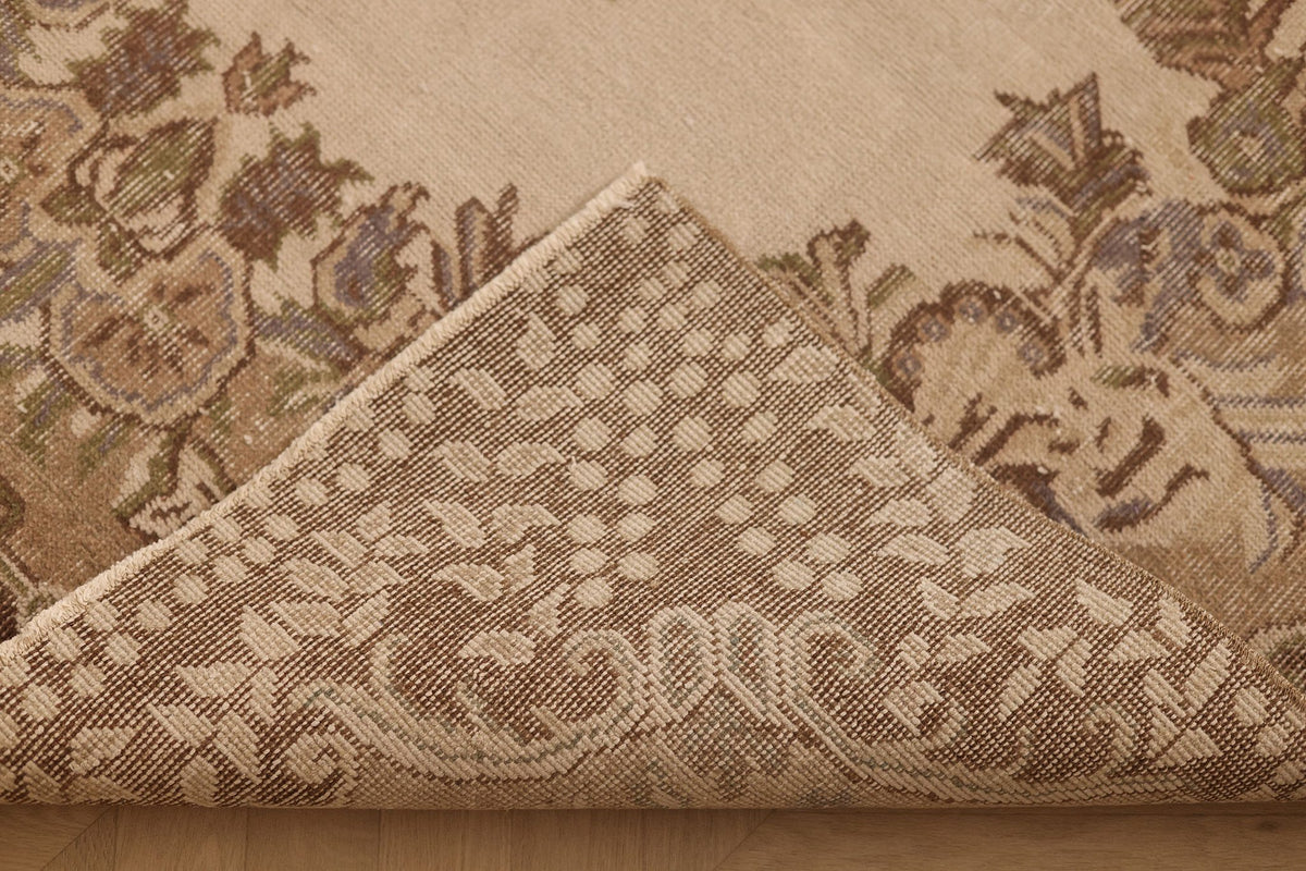 Vintage Isparta Turkish Area Rug 5x9 ft — Beige & Brown Floral