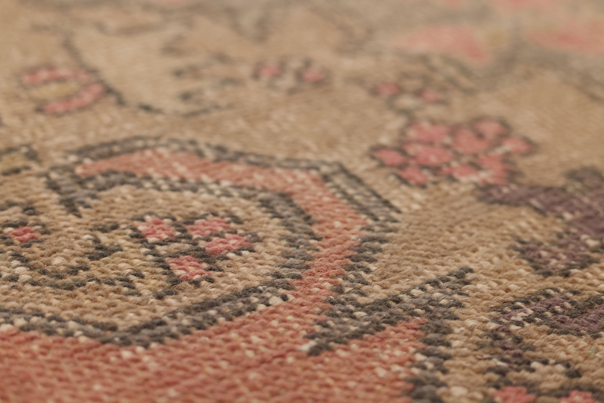 Vintage Nevşehir Turkish Runner Rug 3x7 ft — Red & Gray Floral