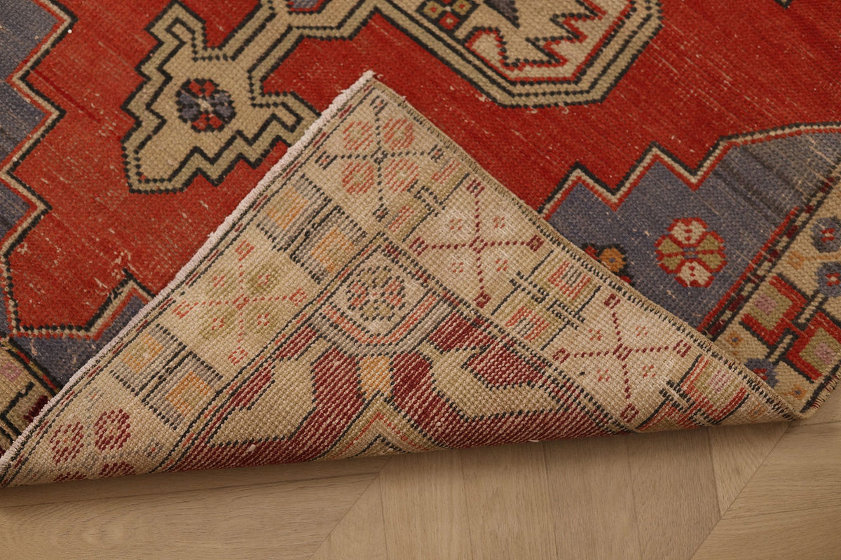 Vintage Nevşehir Turkish Runner Rug 3x8 ft — Red & Gray Geometric