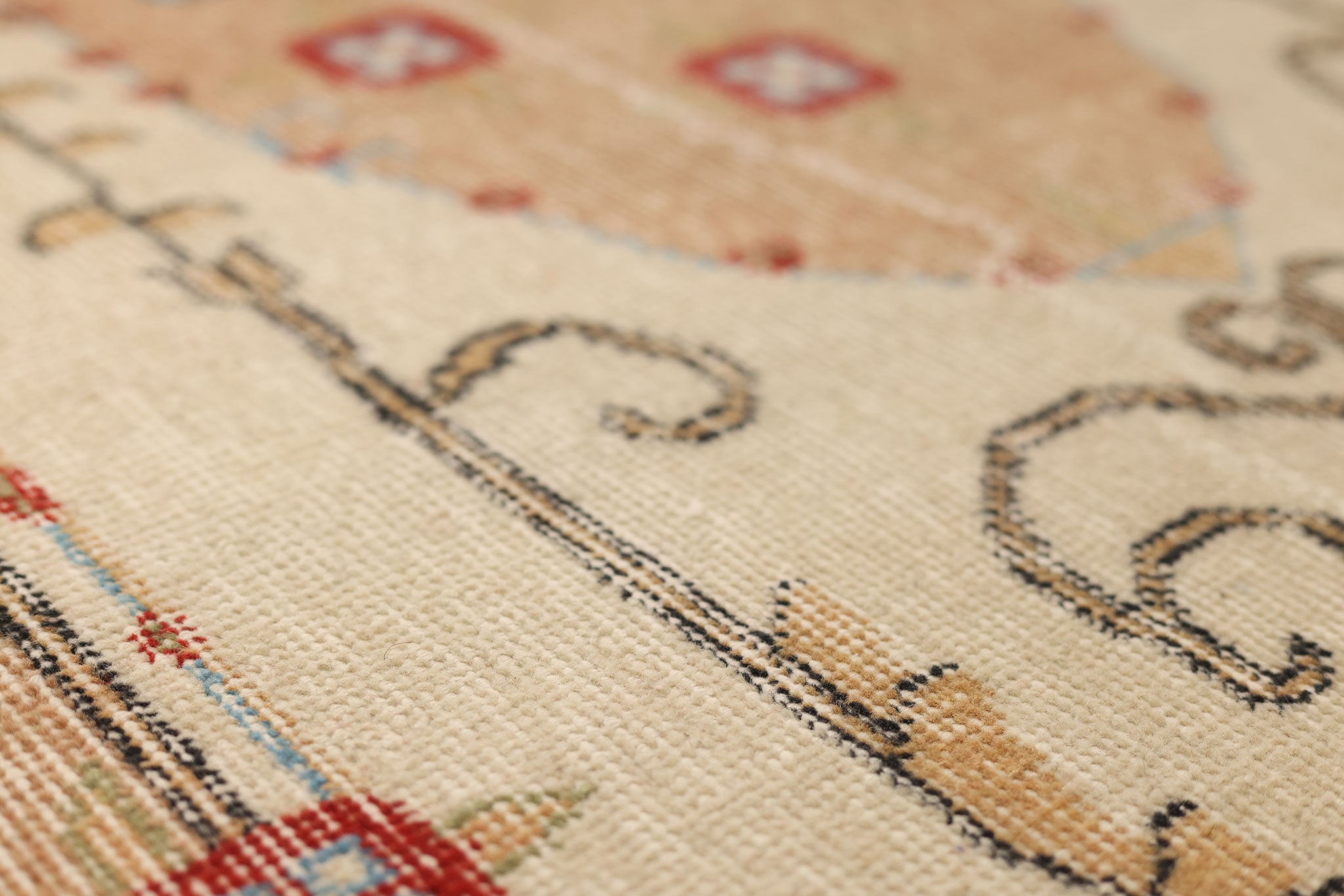 Vintage Isparta Turkish Area Rug 3x7 ft — Beige & Red maximalist
