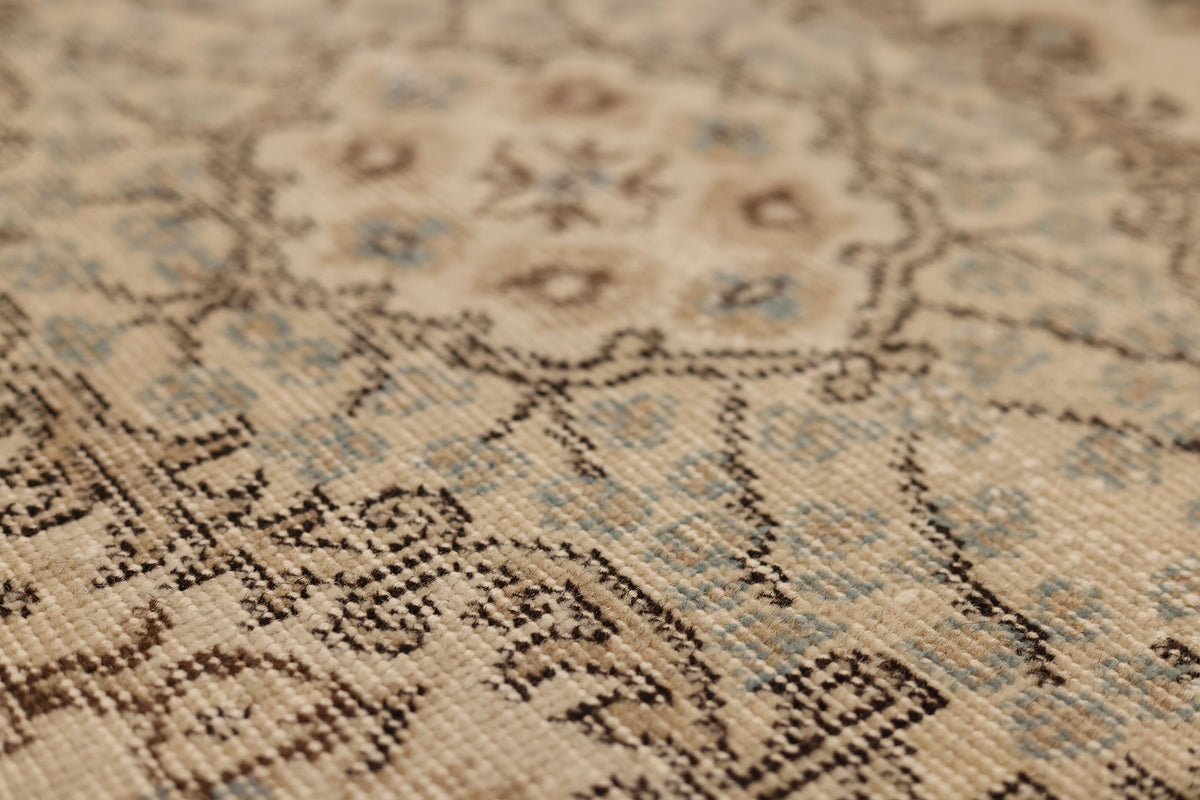 Vintage Isparta Turkish Runner Rug 2x7 ft — Beige Floral (No. 59833)