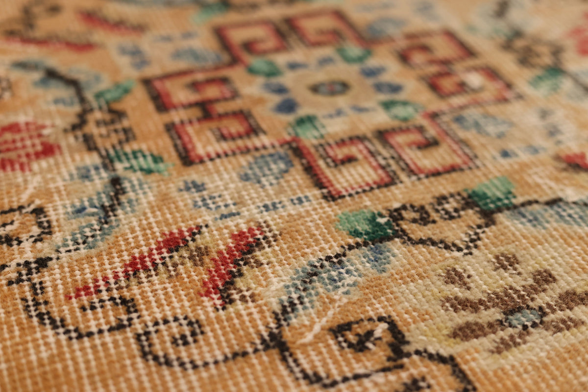Vintage Isparta Turkish Runner Rug 2x6 ft — Beige Floral