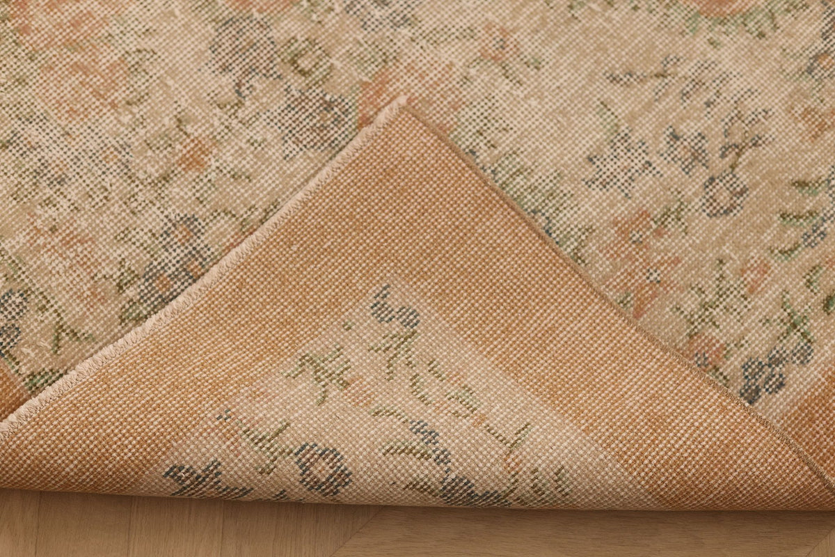 Vintage Isparta Turkish Area Rug 4x6 ft — Beige & Orange Floral