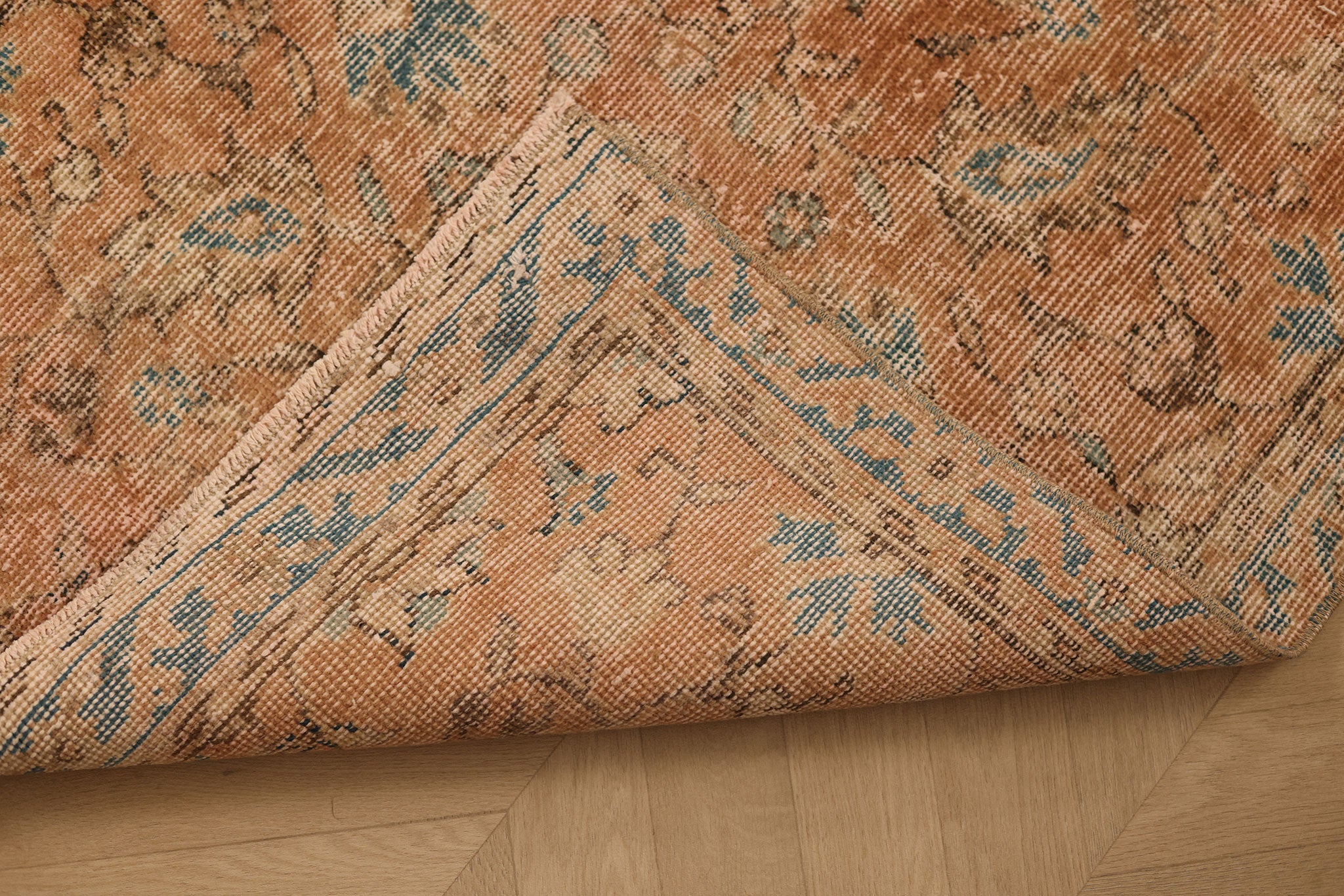 Vintage Isparta Turkish Runner Rug 2x9 ft — Pink & Blue Distressed