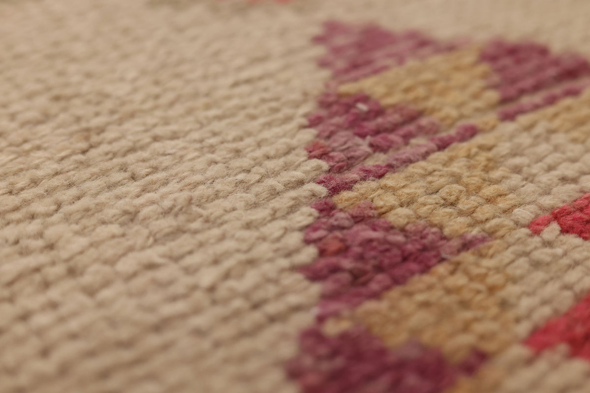 Xethuriel Persian Style Runner Rug