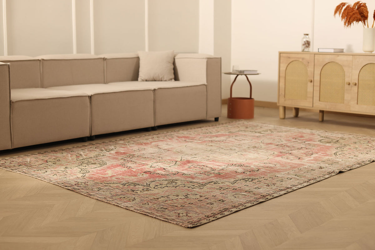 Vintage Manisa Turkish Area Rug 6x9 ft — Red & Beige Distressed (No. 60472)