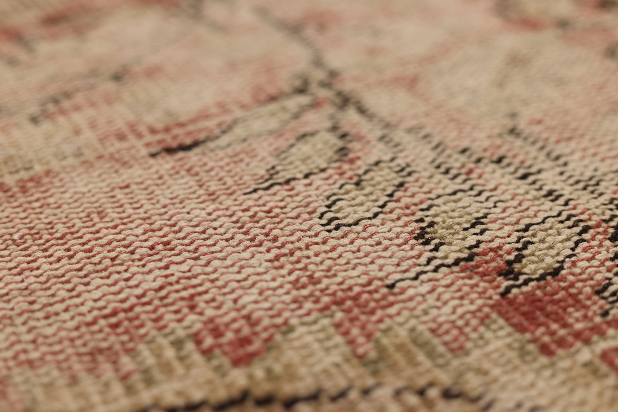 Vintage Manisa Turkish Area Rug 6x9 ft — Red & Beige Distressed (No. 60472)