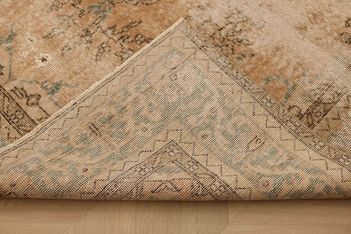 Vintage Isparta Turkish Area Rug 6x9 ft — Beige & Green Floral (No. 60489)