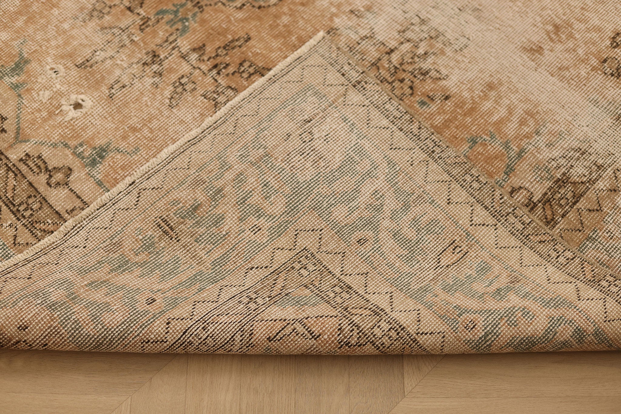 Vintage Isparta Turkish Area Rug 6x9 ft — Beige & Green Floral (No. 60489)