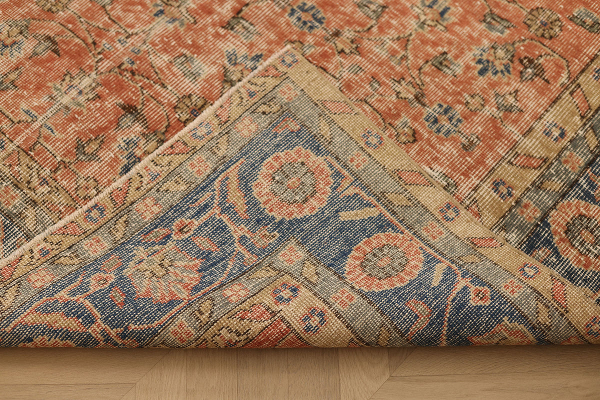 Vintage Isparta Turkish Area Rug 5x9 ft — Red & Blue Floral