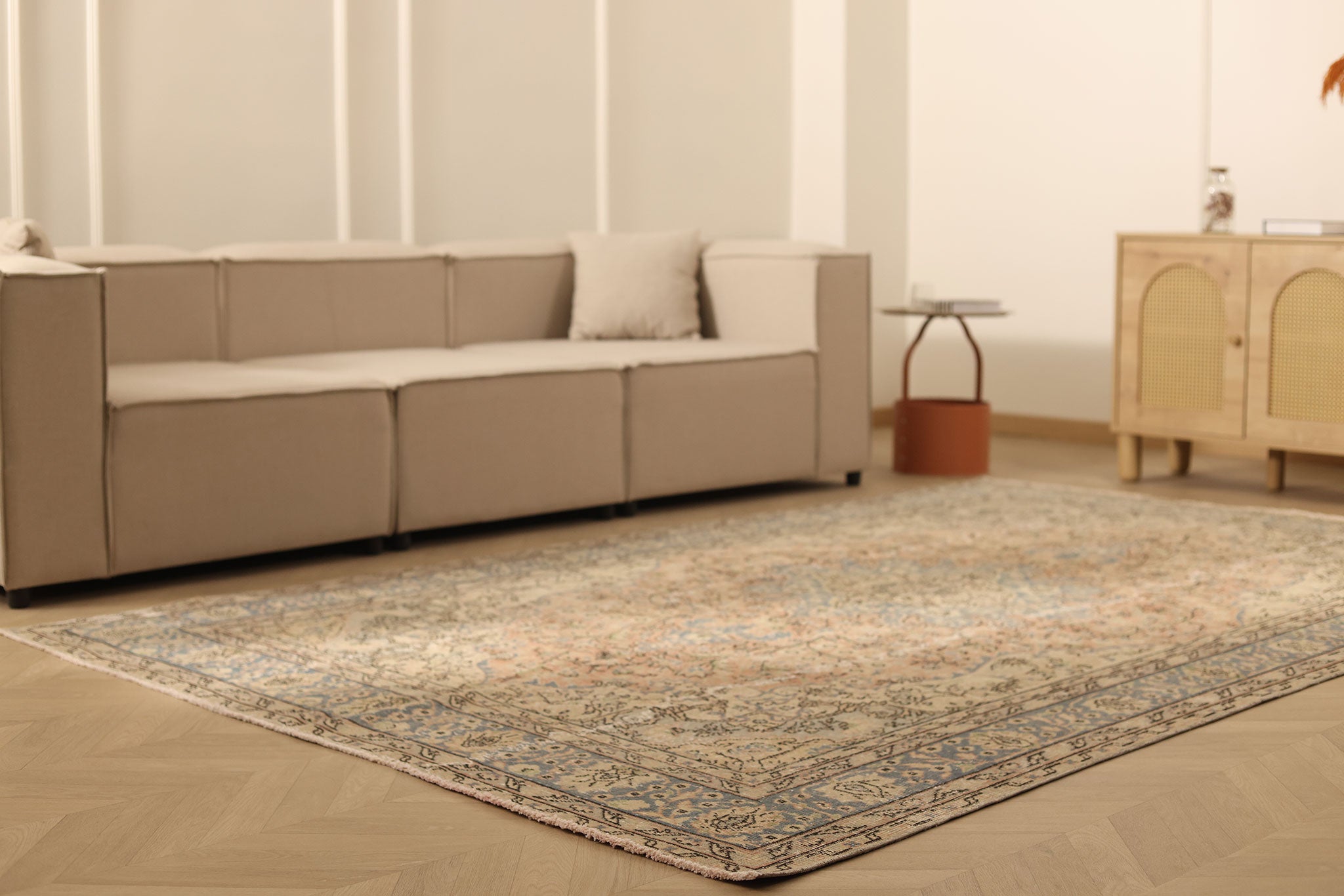 Vintage Isparta Turkish Area Rug 6x10 ft — Beige & Blue Floral (No. 60616)