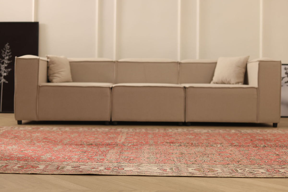 Vintage Isparta Turkish Area Rug 6x10 ft — Red & Beige Floral