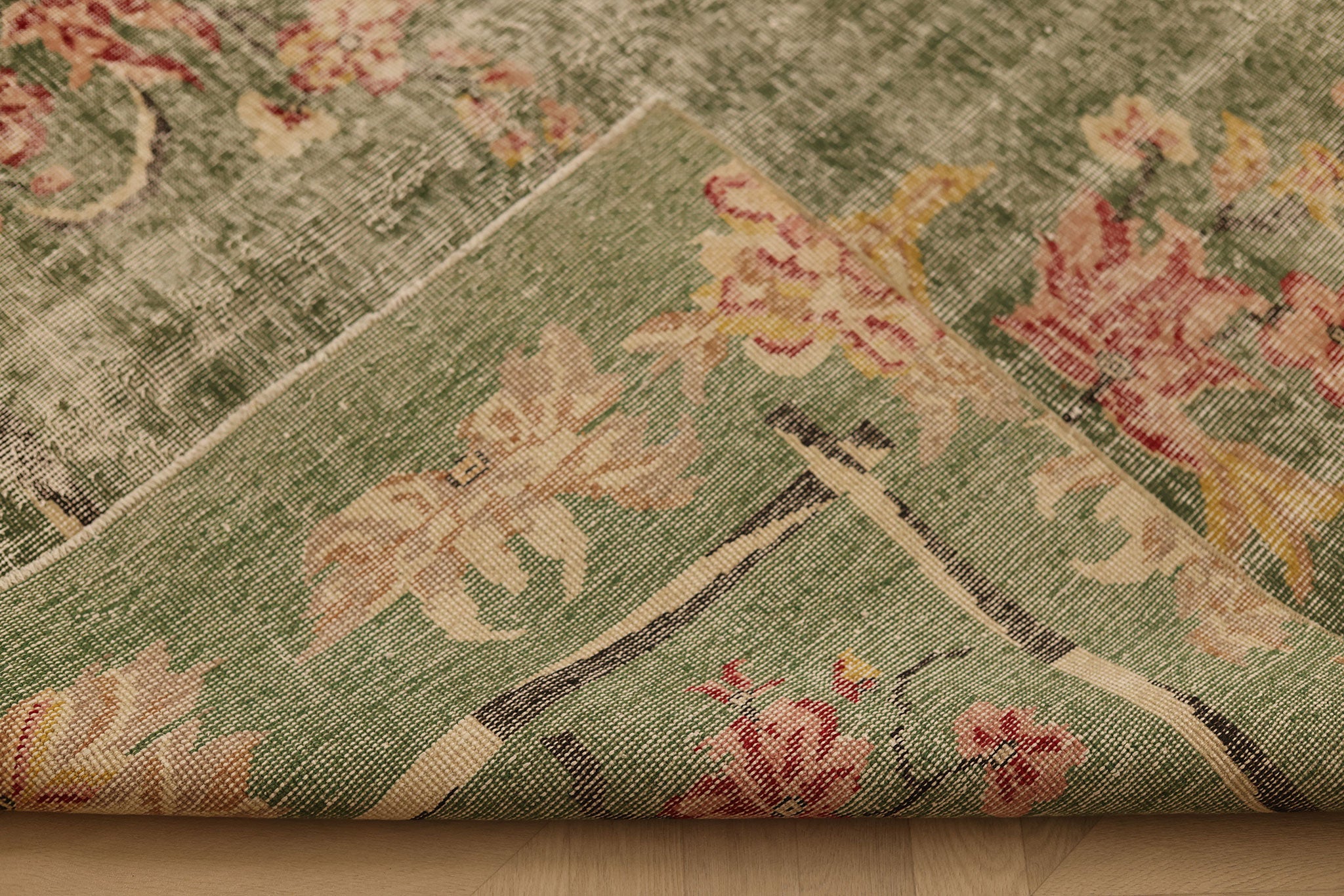 Vintage Isparta Turkish Area Rug 6x9 ft — Green & Pink Distressed