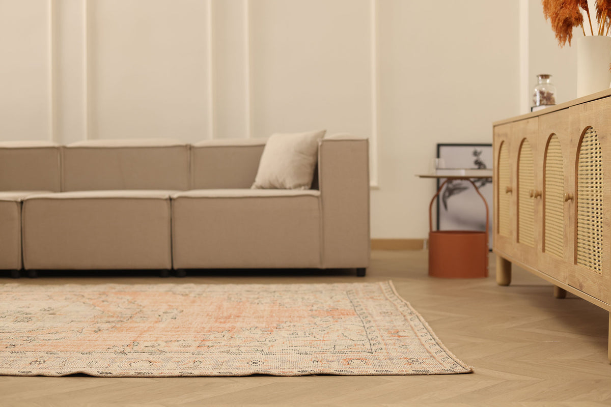 Vintage Manisa Turkish Area Rug 6x10 ft — Pink & Beige Distressed