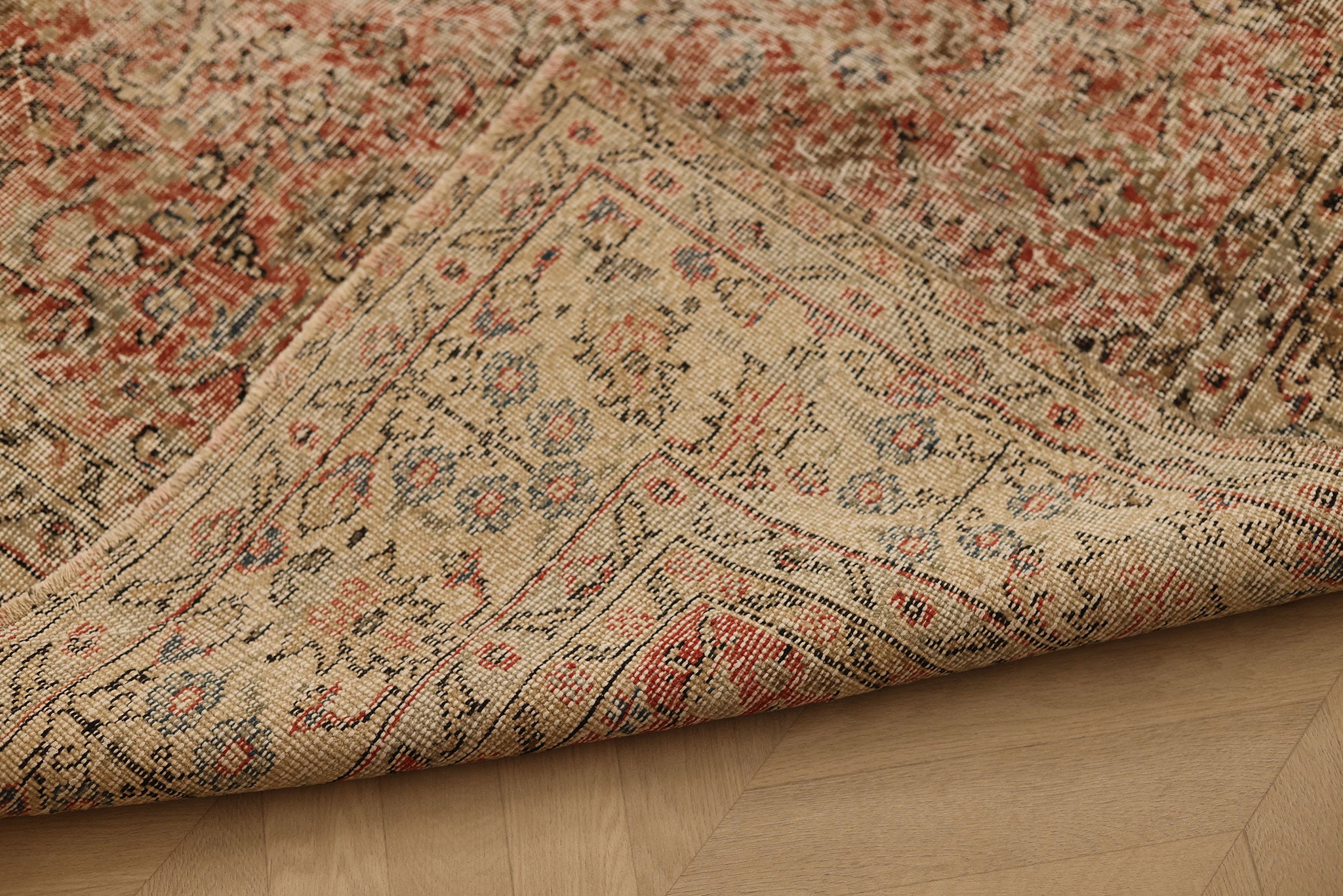 Vintage Isparta Turkish Area Rug 7x10 ft — Red & Beige Distressed