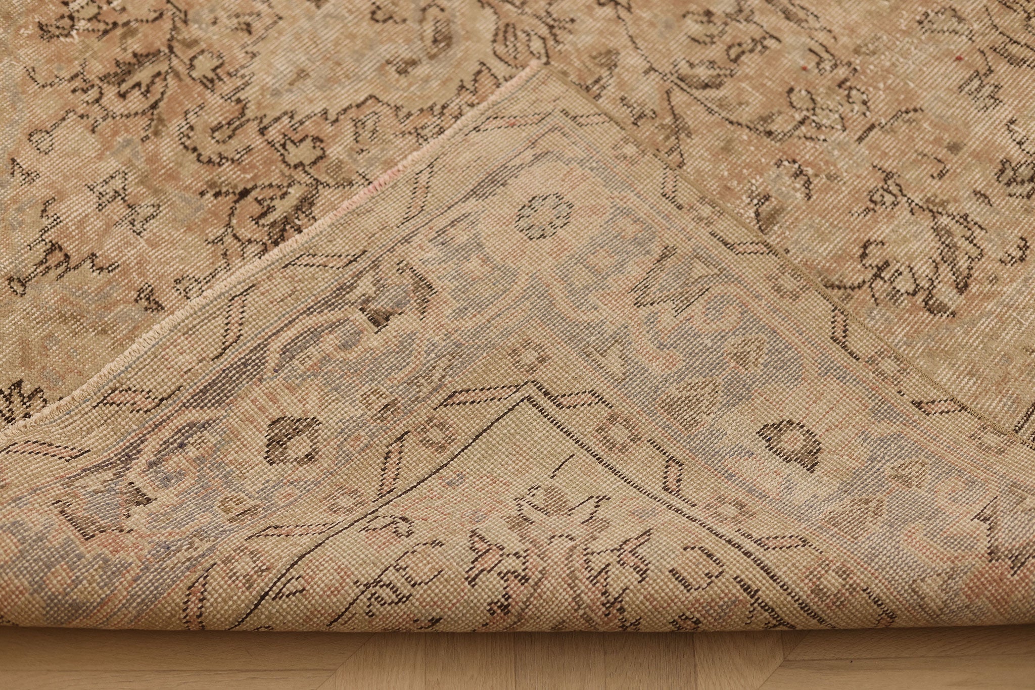 Vintage Isparta Turkish Area Rug 6x9 ft — Beige & Brown Floral (No. 60702)