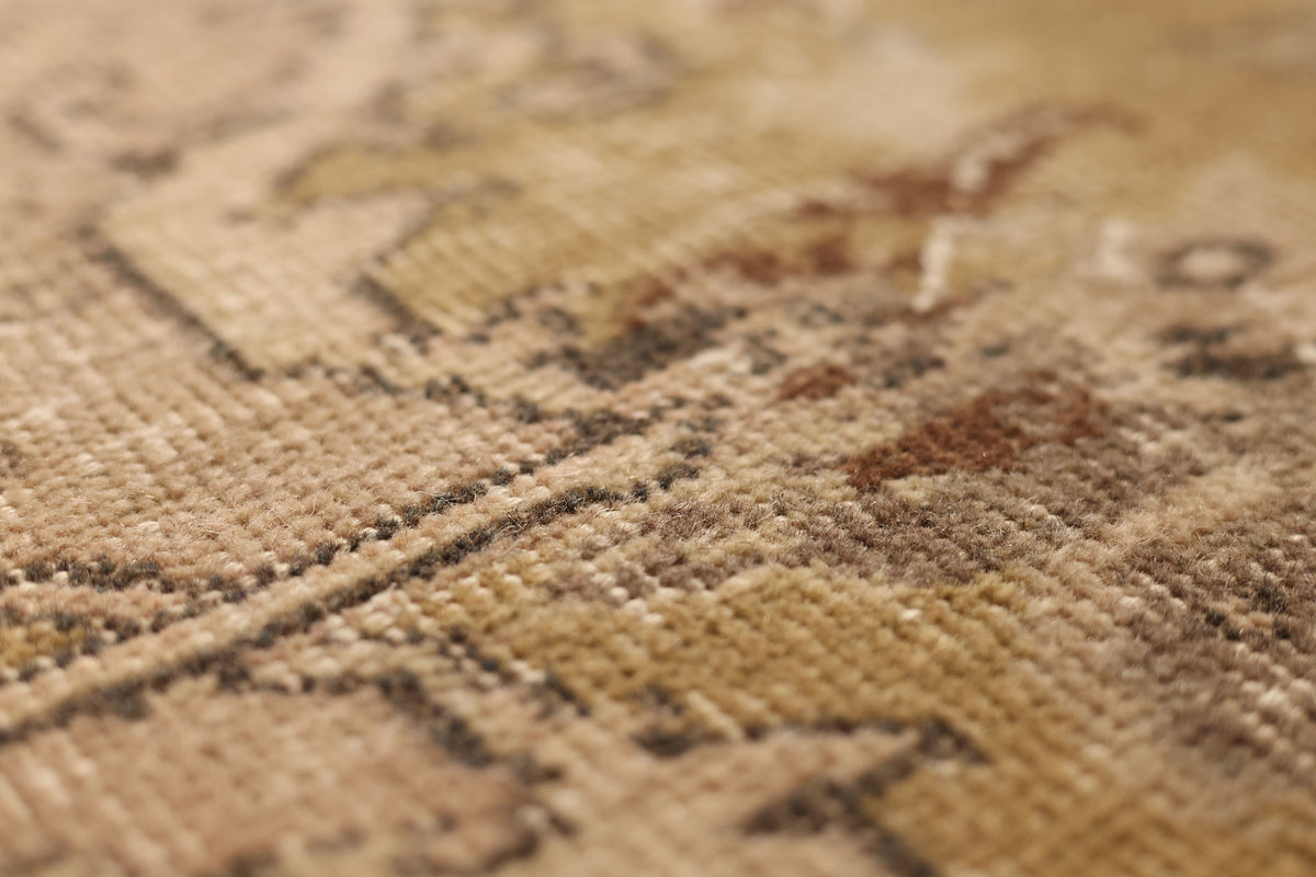Vintage Isparta Turkish Area Rug 5x8 ft — Beige & Brown Floral (No. 60707)
