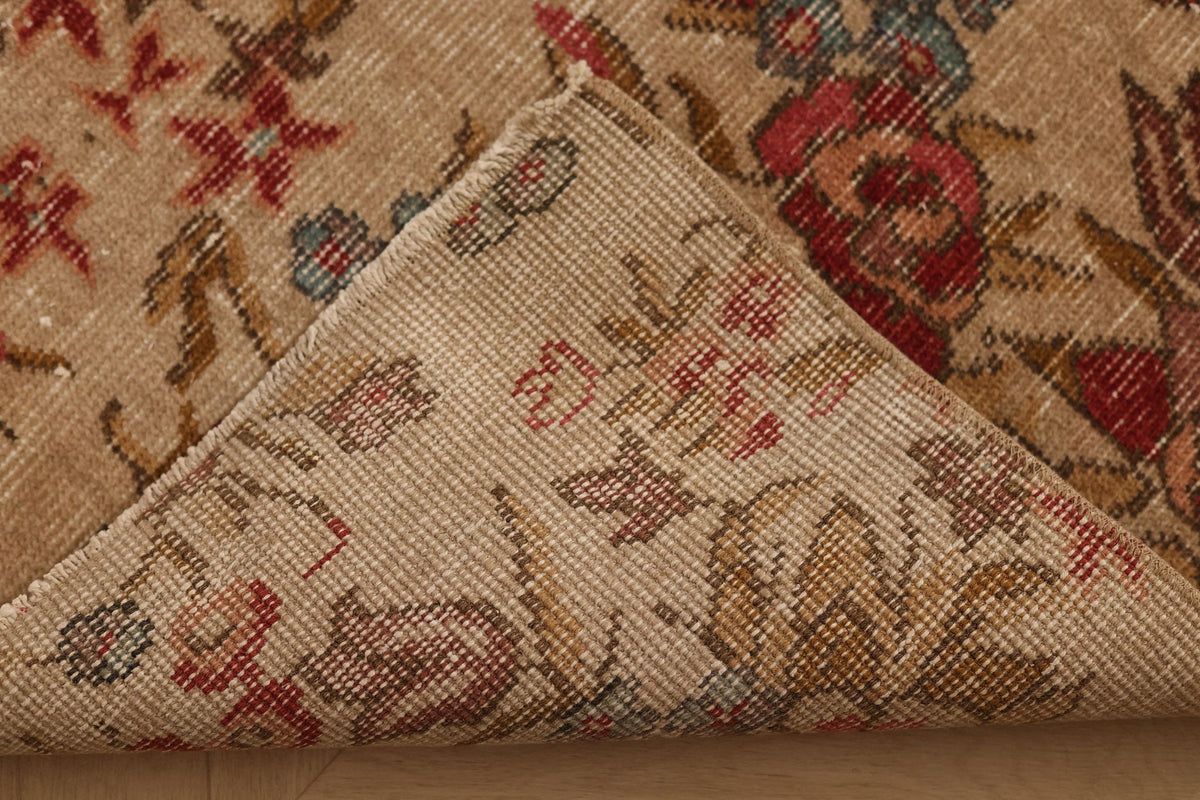 Vintage Isparta Turkish Runner Rug 3x6 ft — Beige & Red Floral