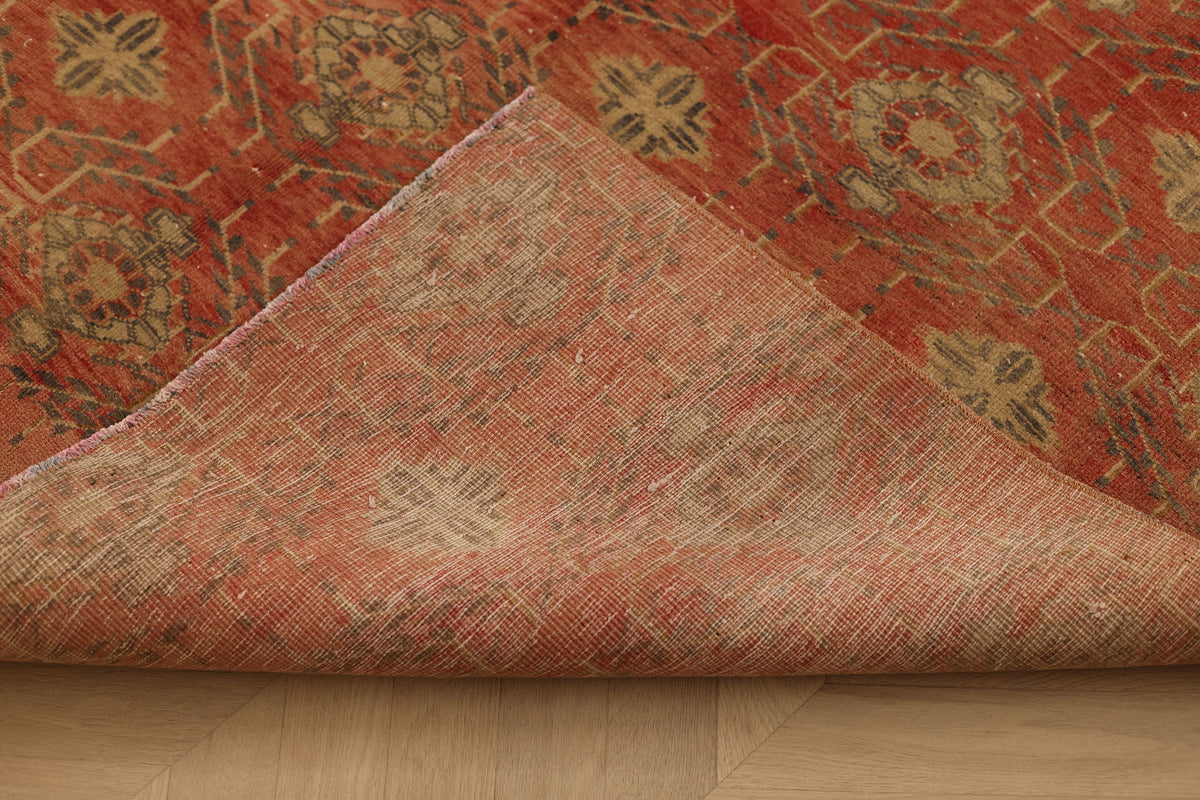 Vintage Malatya Turkish Area Rug 5x8 ft — Red & Beige Geometric