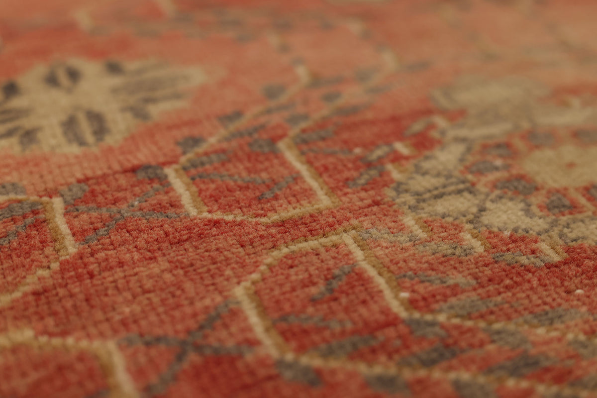 Vintage Malatya Turkish Area Rug 5x8 ft — Red & Beige Geometric