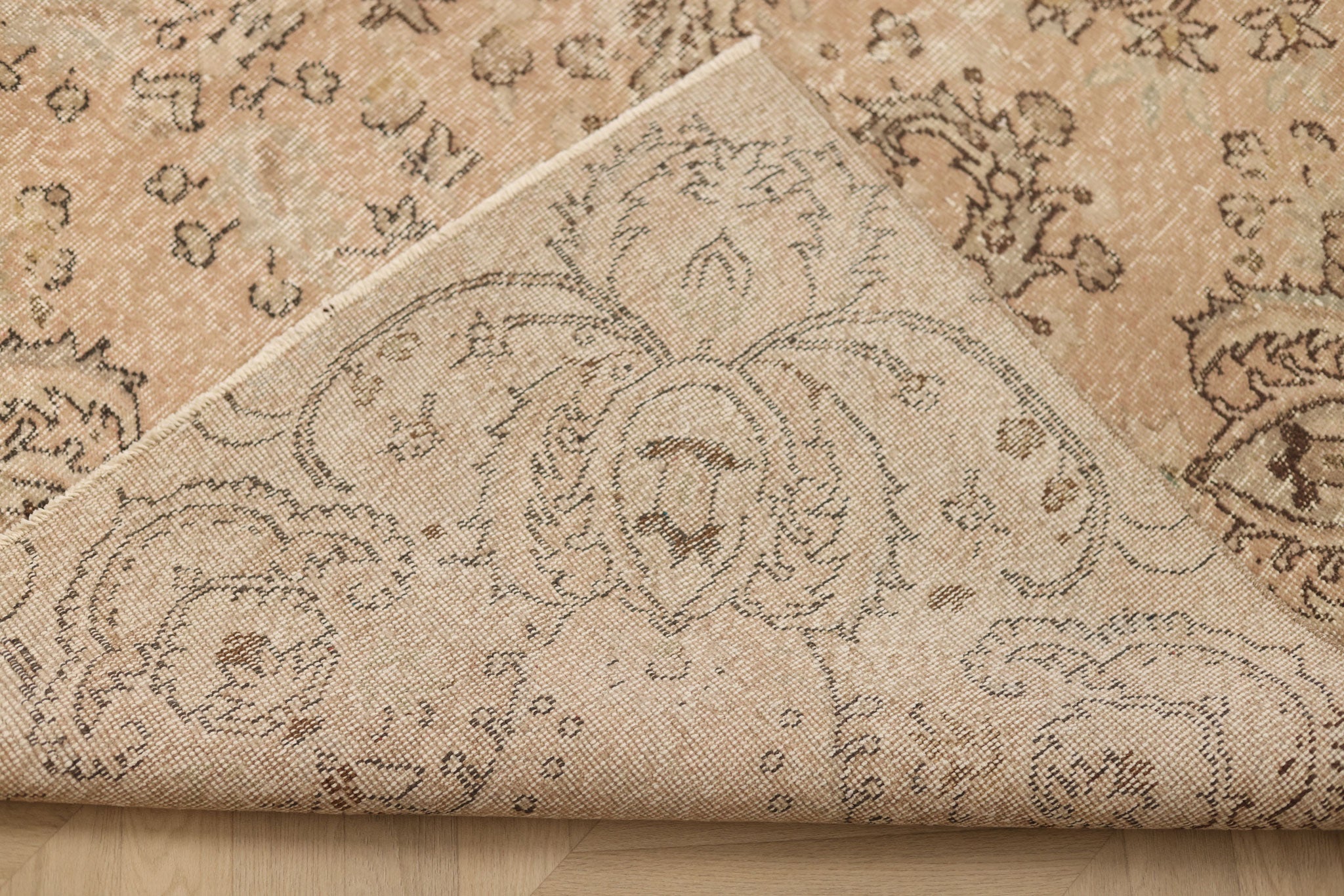Vintage Isparta Turkish Area Rug 6x10 ft — Beige Floral (No. 60866)