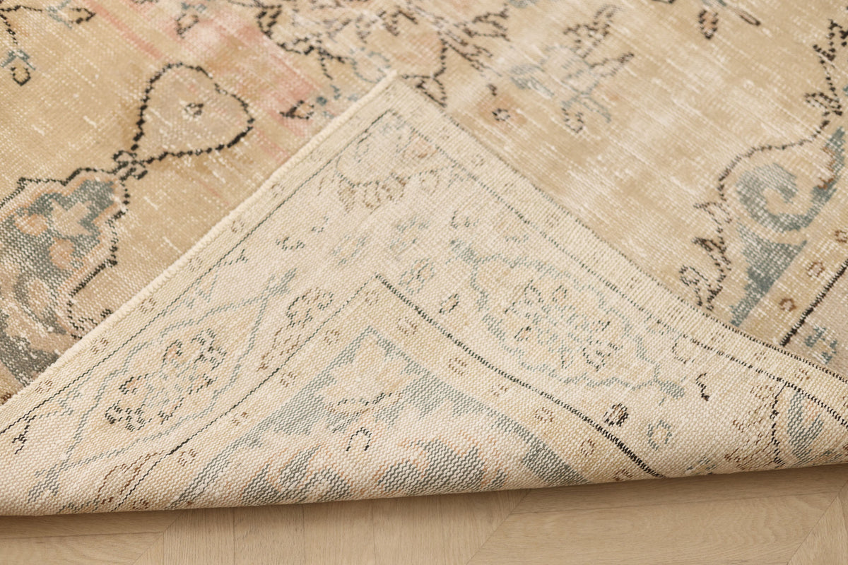 Vintage Manisa Turkish Area Rug 5x9 ft — Beige Floral (No. 60871)
