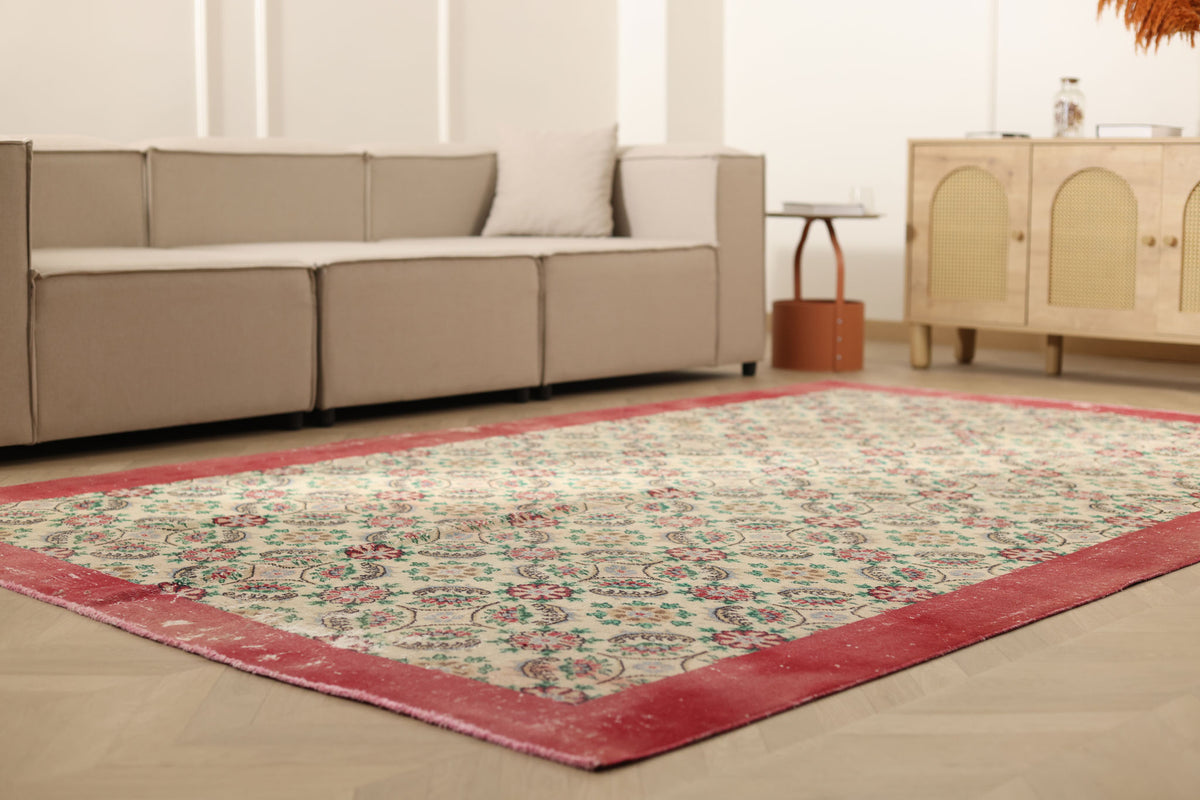 Vintage Isparta Turkish Area Rug 6x10 ft — Beige & Red Floral (No. 60873)