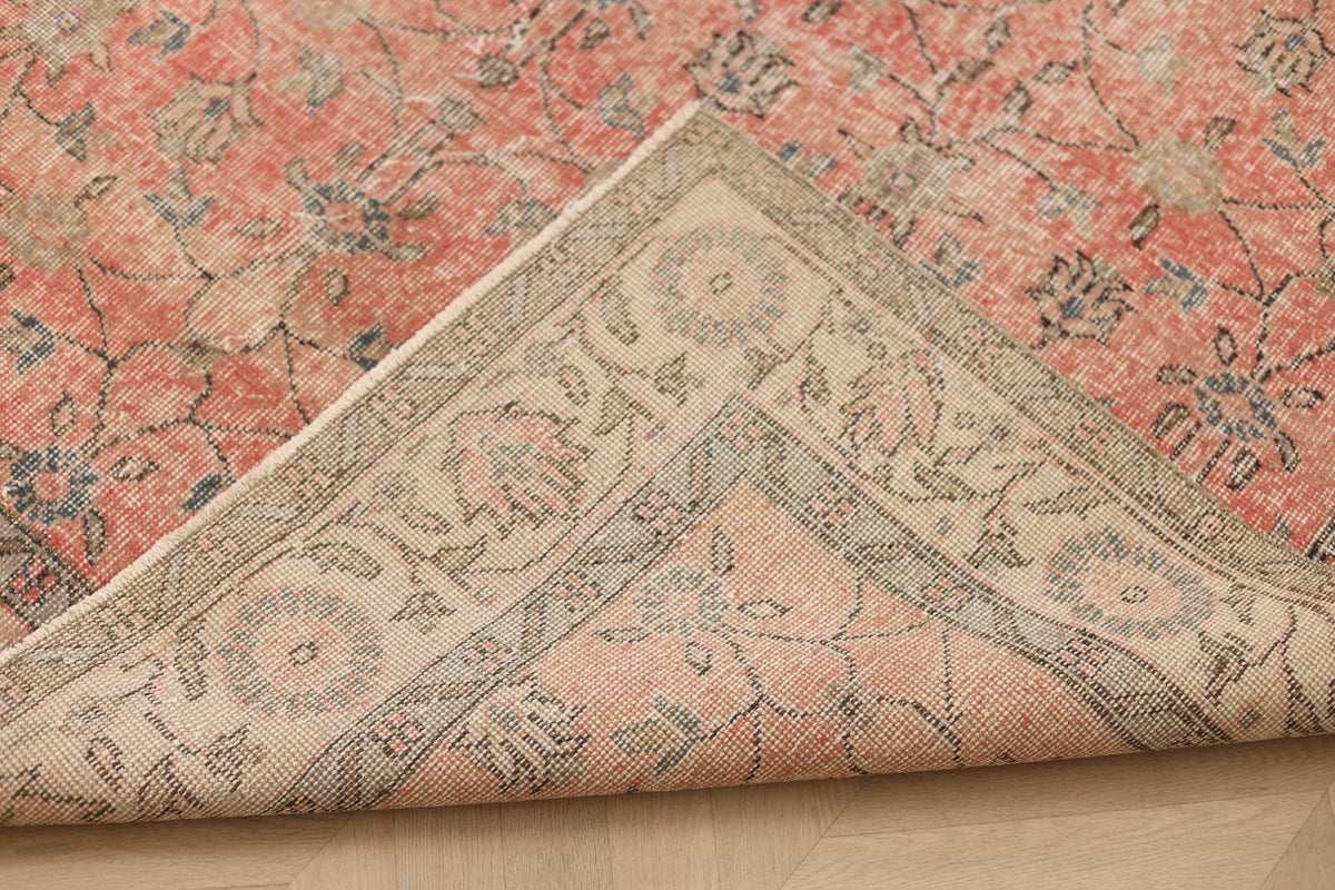 Vintage Isparta Turkish Area Rug 6x10 ft — Red & Pink Floral