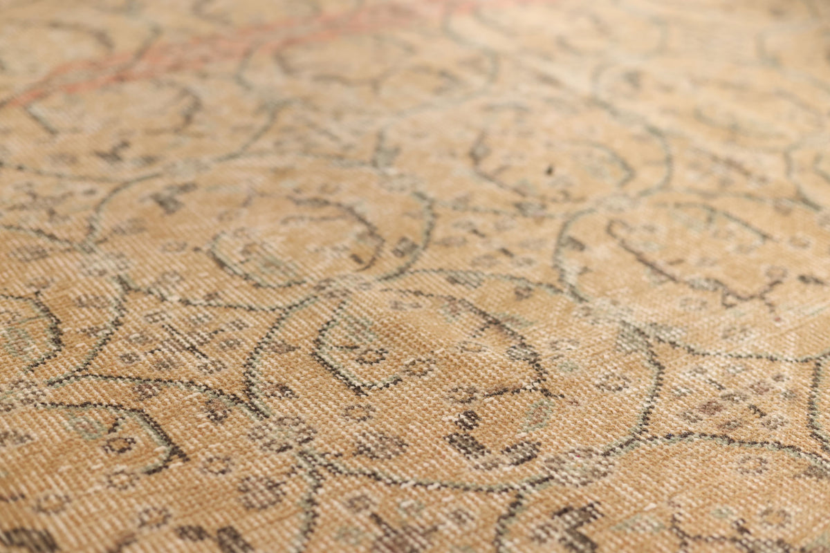 Vintage Isparta Turkish Area Rug 6x10 ft — Beige & Orange Floral (No. 60881)