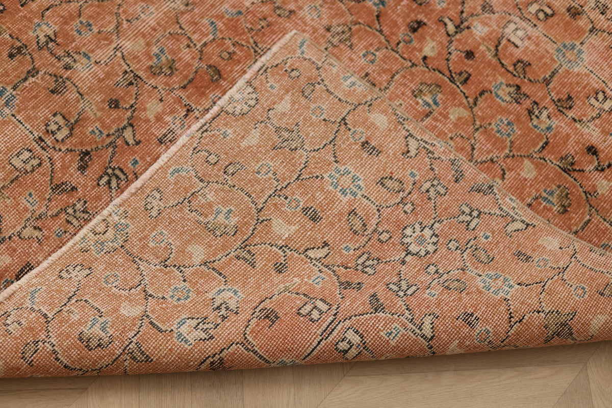 Vintage Isparta Turkish Area Rug 6x10 ft — Orange Floral (No. 60905)