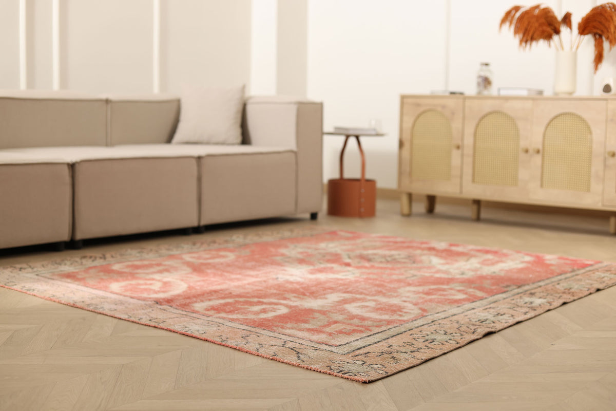 Vintage Manisa Turkish Area Rug 6x7 ft — Red Floral