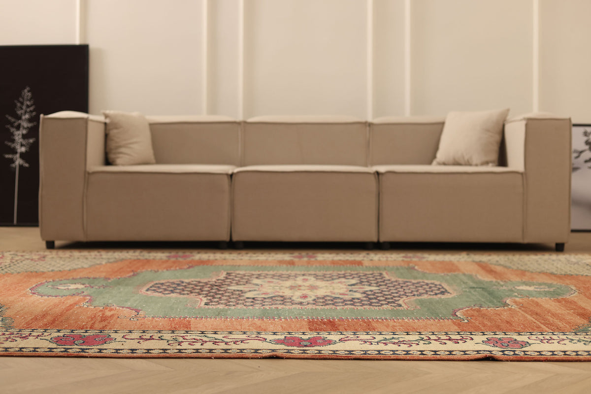 Vintage Malatya Turkish Area Rug 7x10 ft — Red & Green Floral