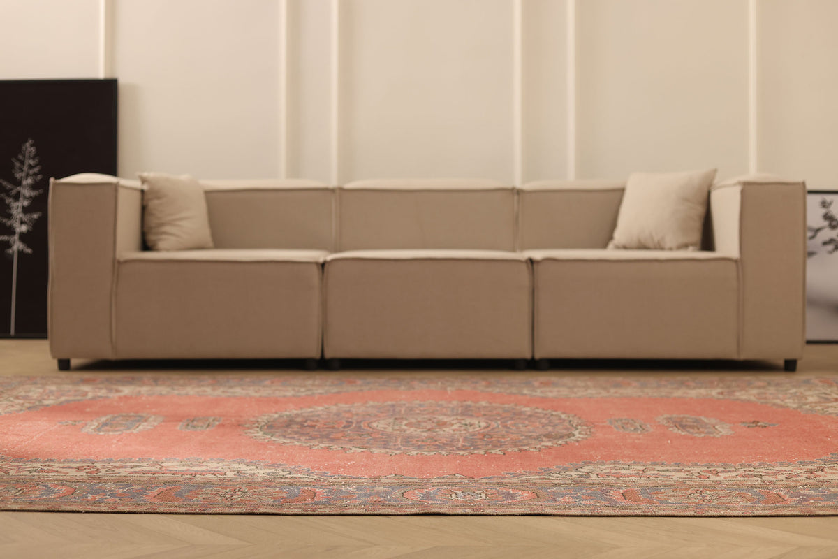 Vintage Isparta Turkish Area Rug 6x10 ft — Red & Gray Floral