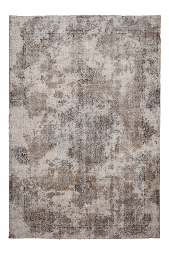 Vintage Isparta Turkish Area Rug 6x10 ft — Gray & Beige Distressed