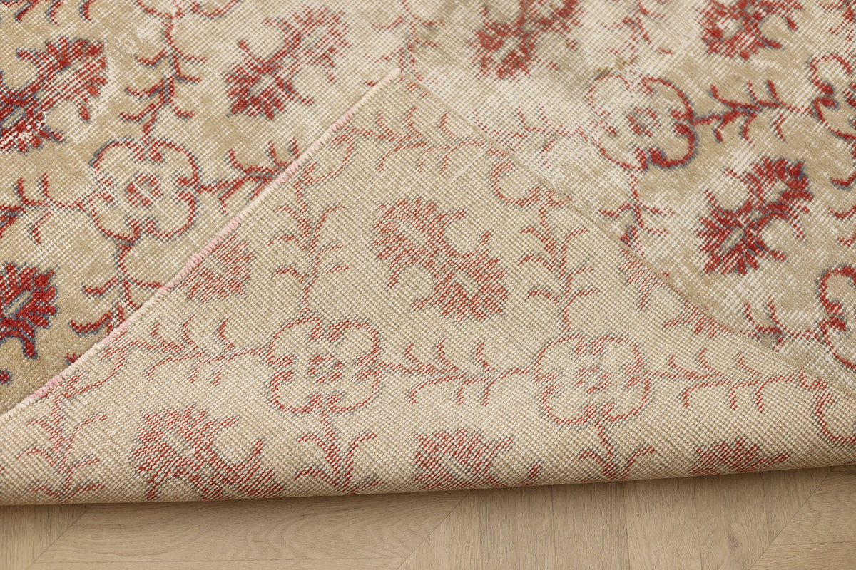 Vintage Isparta Turkish Area Rug 5x8 ft — Beige & Red Floral (No. 61567)