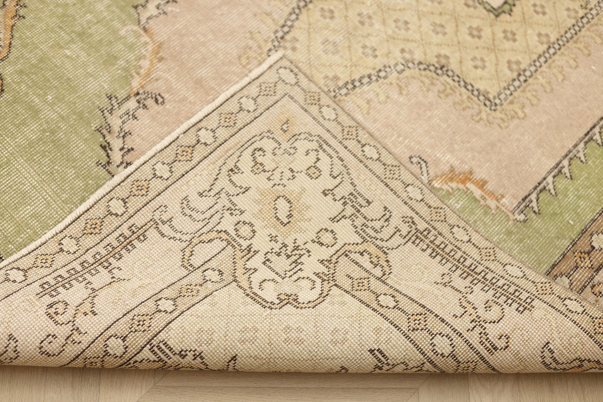 Vintage Isparta Turkish Area Rug 4x8 ft — Green & Beige Floral