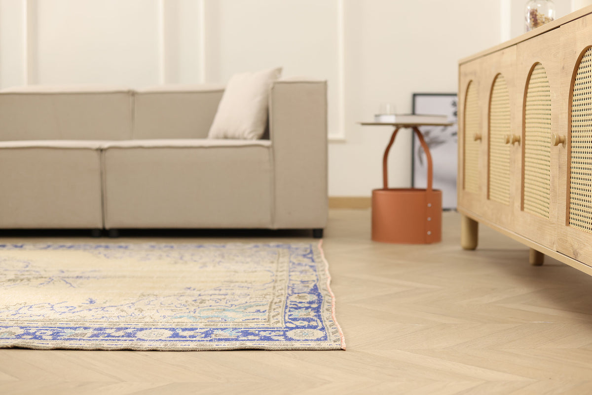 Vintage Manisa Turkish Area Rug 5x8 ft — Beige & Blue Floral (No. 61569)