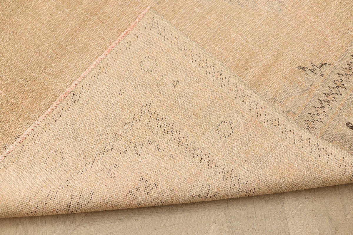 Vintage Manisa Turkish Area Rug 5x9 ft — Beige Floral (No. 61571)