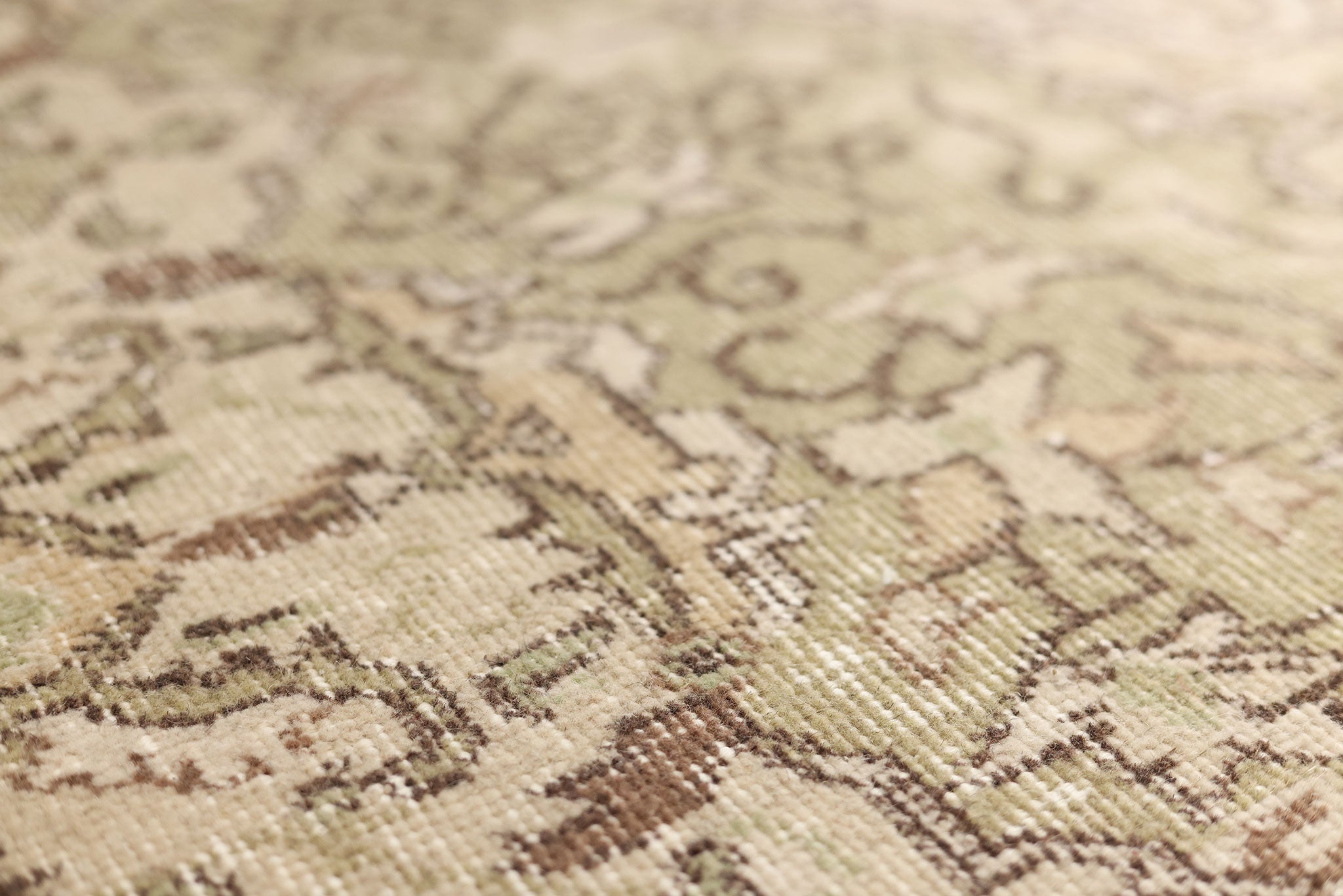 Vintage Isparta Turkish Area Rug 6x9 ft — Green & Beige Floral (No. 61575)