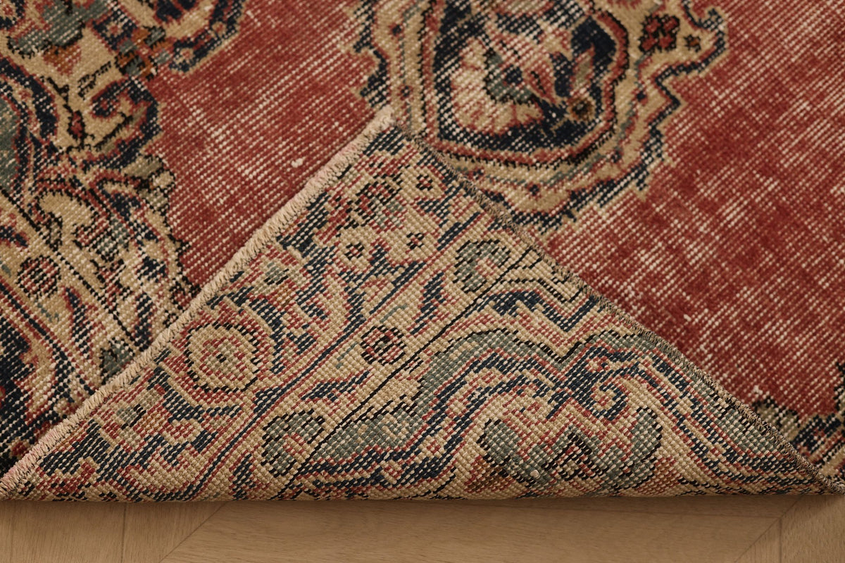 Vintage Isparta Turkish Runner Rug 2x6 ft — Red & Beige Floral