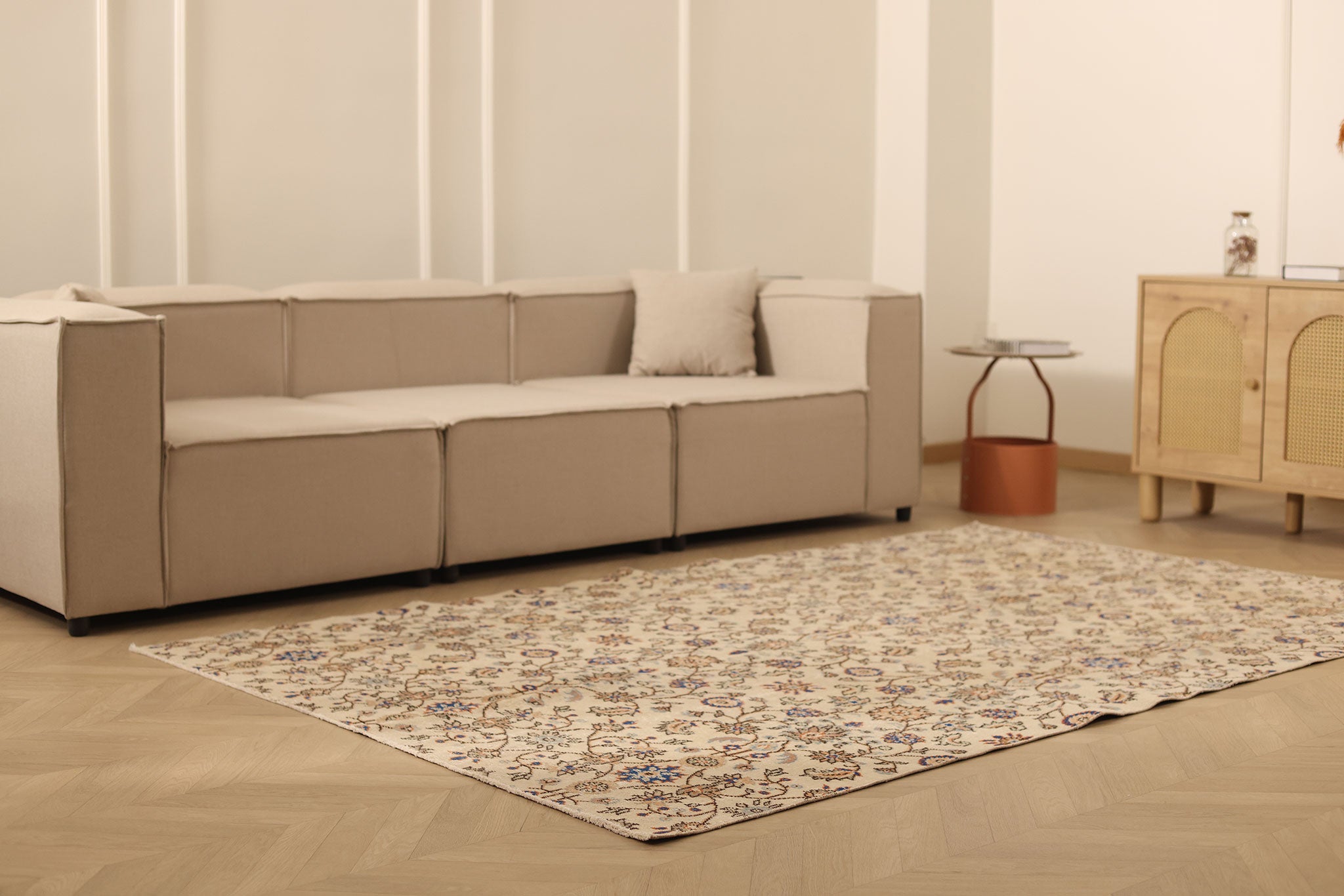 Vintage Isparta Turkish Area Rug 5x8 ft — Beige & Blue Floral (No. 61789)