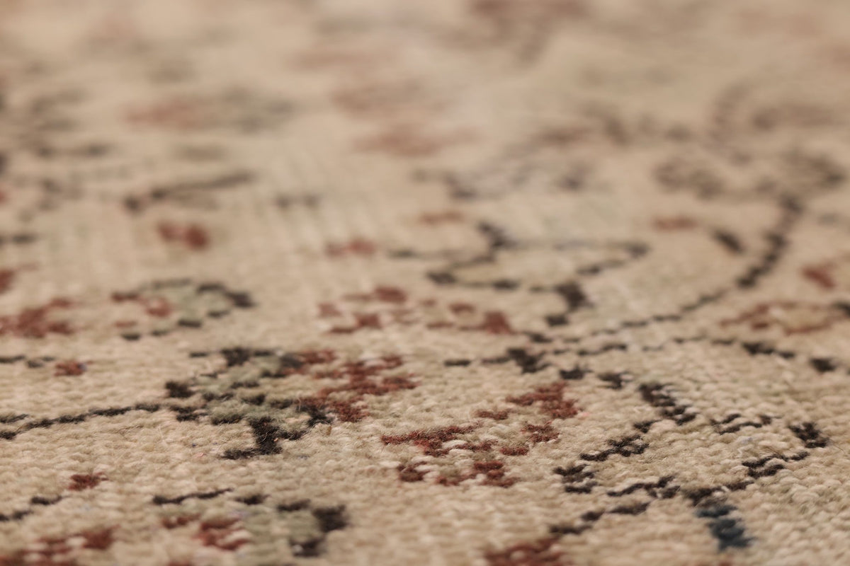 Vintage Manisa Turkish Runner Rug 2x9 ft — Beige & Brown Floral