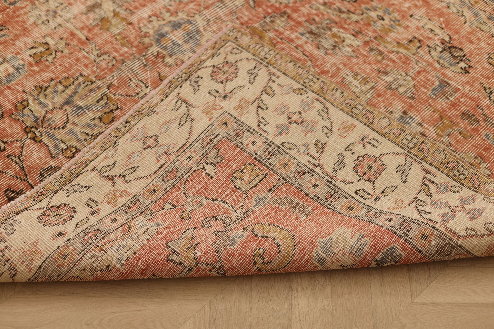 Vintage Isparta Turkish Area Rug 6x9 ft — Pink & Beige Floral