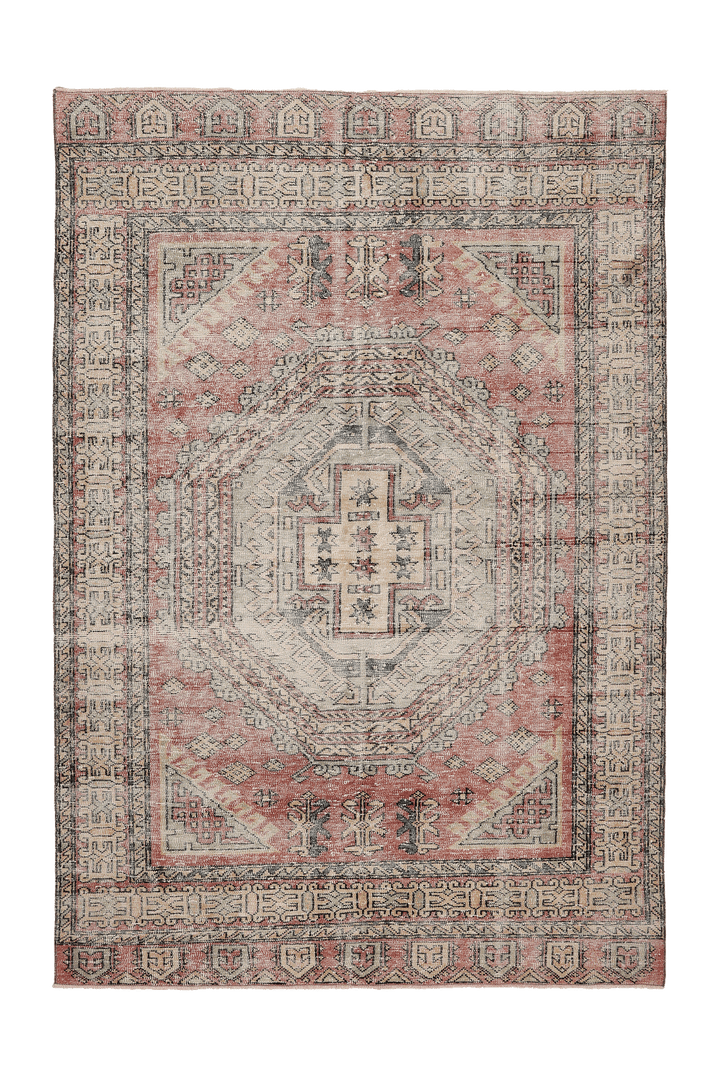Vintage Isparta Turkish Area Rug 6x9 ft — Pink & Beige Geometric