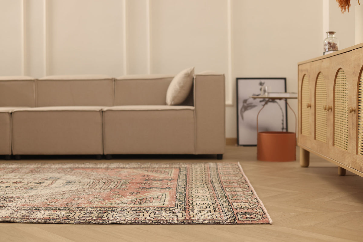 Vintage Isparta Turkish Area Rug 6x9 ft — Pink & Beige Geometric